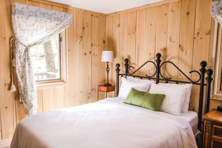 Wine Moose W Hot Tub Fireplace Sauna 9Min To Mt Snow Dover ภายนอก รูปภาพ
